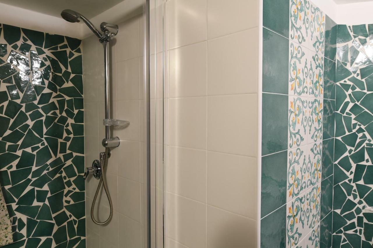Salerno Centro Appartement Buitenkant foto