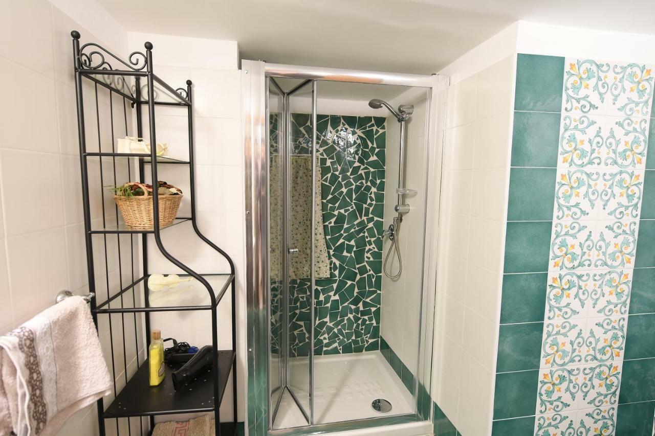 Salerno Centro Appartement Buitenkant foto