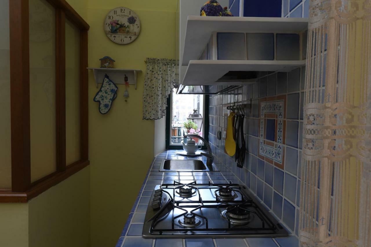 Salerno Centro Appartement Buitenkant foto